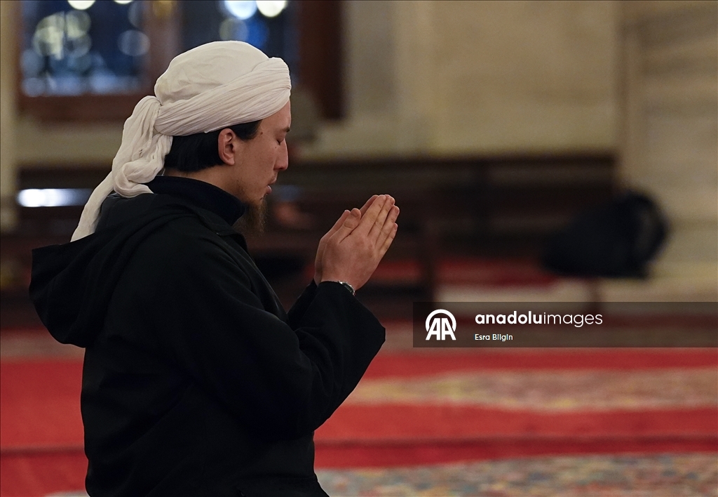 Berat Kandili İstanbul'da mevlit ve dualarla idrak edildi