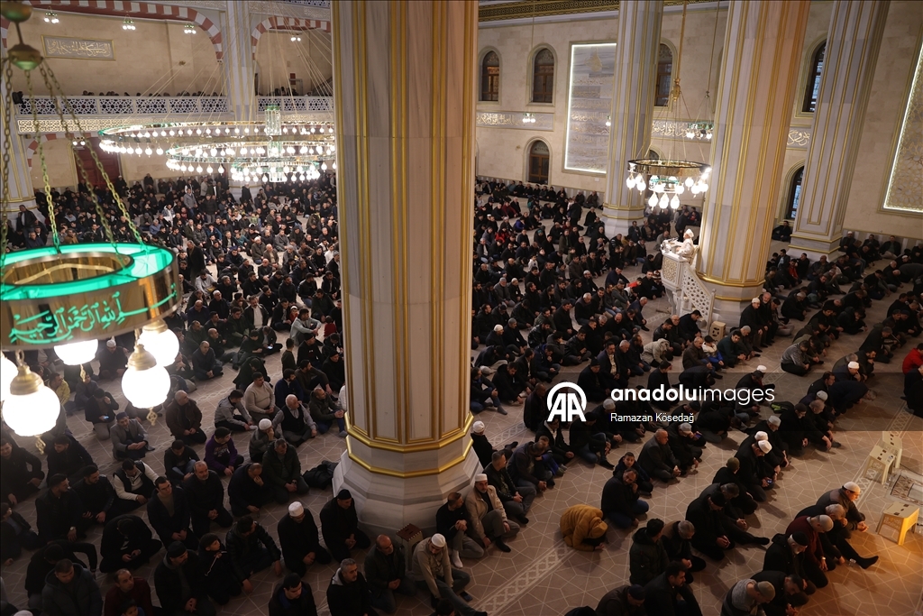 Kayseri ve çevre illerde Berat Kandili dualarla idrak edildi