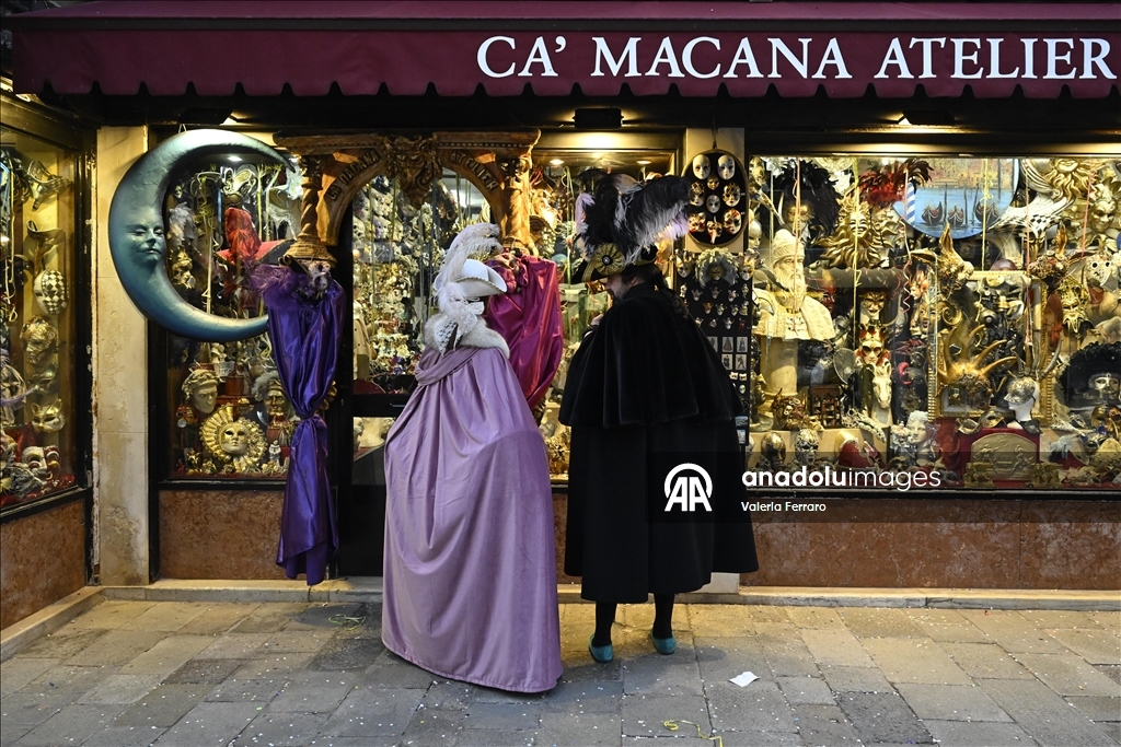 В Италии стартовал Венецианский карнавал