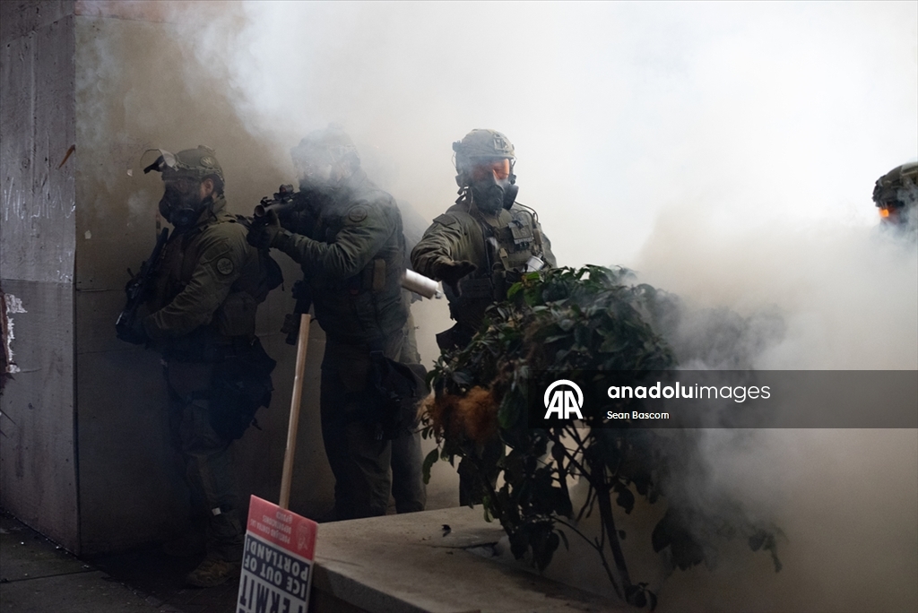 ABD'nin Portland kentindeki ICE karşıtı protestolara polis sert müdahalede bulundu