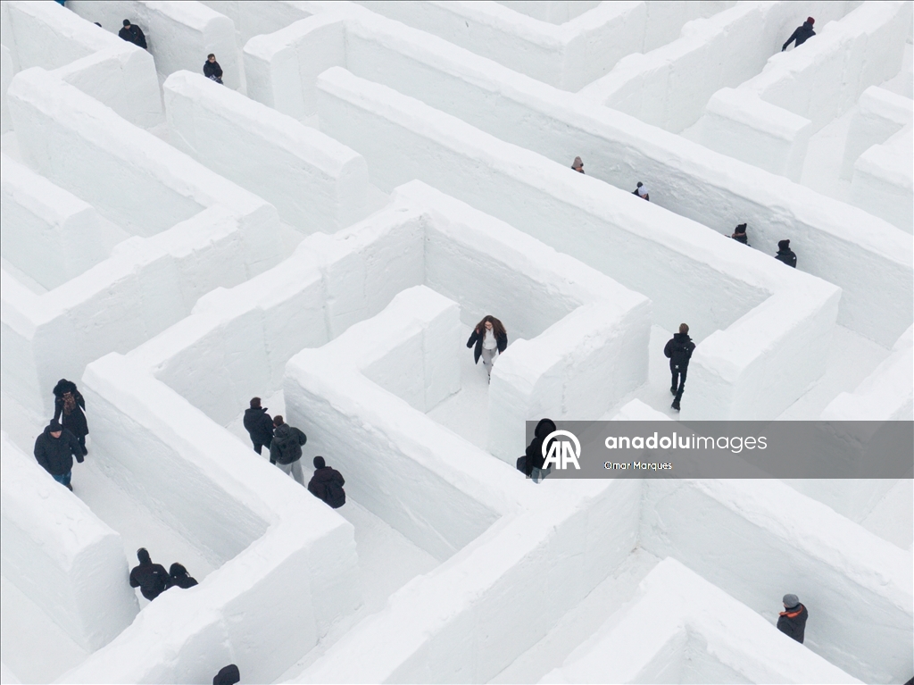 Крупнейший в Европе снежный лабиринт в Закопане принимает посетителей