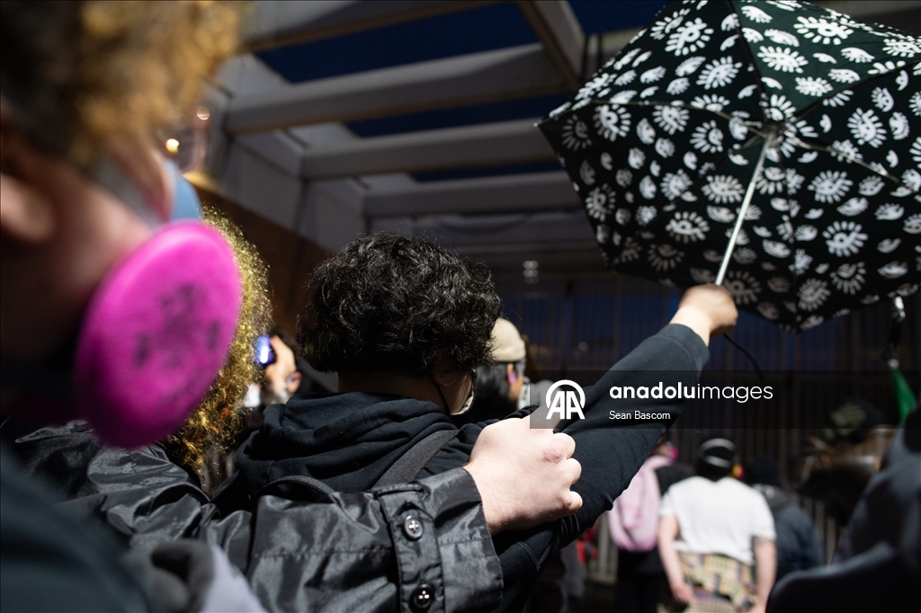 Полиция города Портленд в США применила силу во время акции протеста против ICE