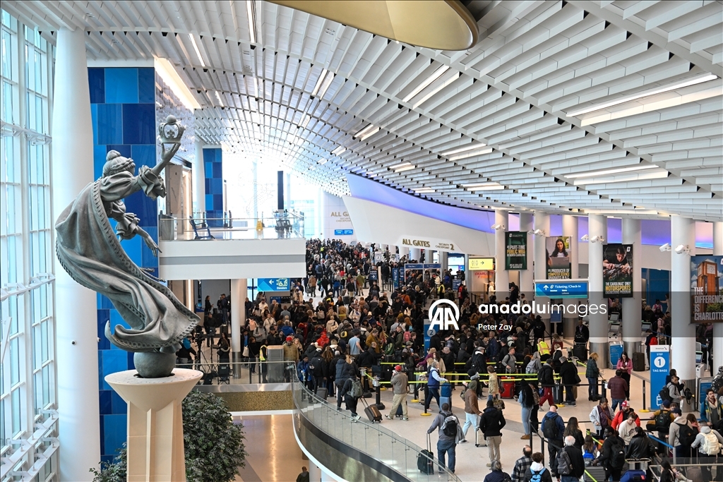 Зимний шторм Gianna накрыл город Шарлотт в США