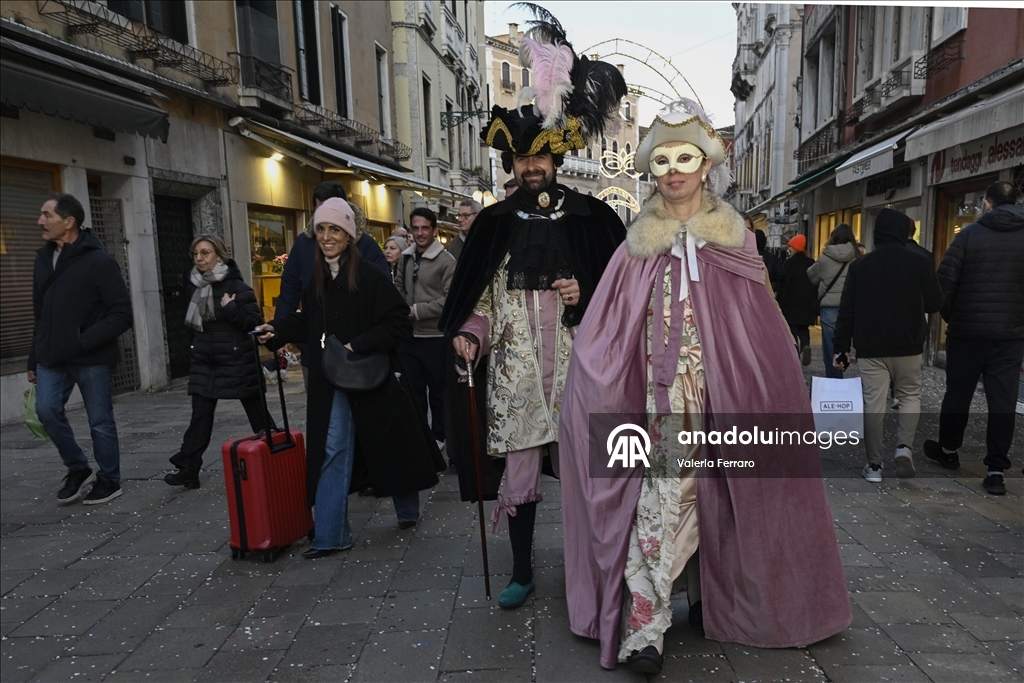 В Италии стартовал Венецианский карнавал