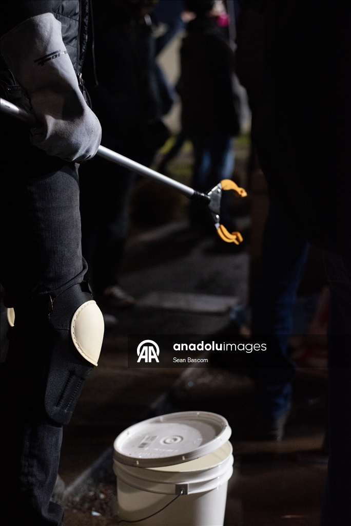 Полиция города Портленд в США применила силу во время акции протеста против ICE