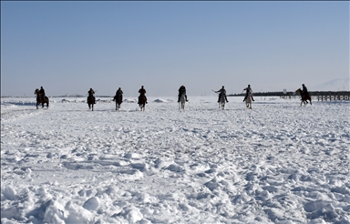 В Карсе растет интерес к джириту — важному элементу туристического направления