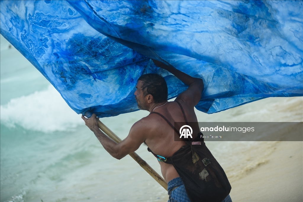 В Бразилии прошел традиционный фестиваль в знак почитания богини моря Леманжи