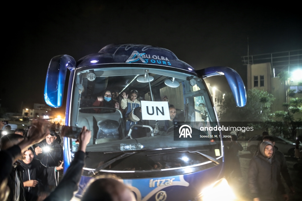 12 палестинцев, вернувшихся в сектор Газа через КПП «Рафах», доставлены в больницу «Насер»