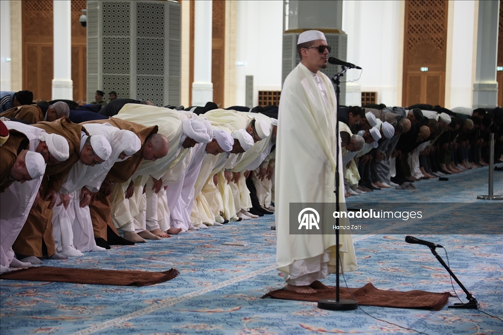 В Алжире отмечают Берат Кандили