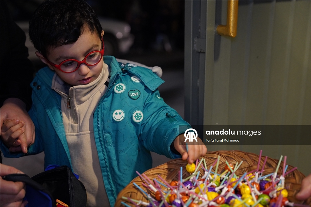 Ночь Бараат отметили в красочных традициях в иракском городе Сулеймания