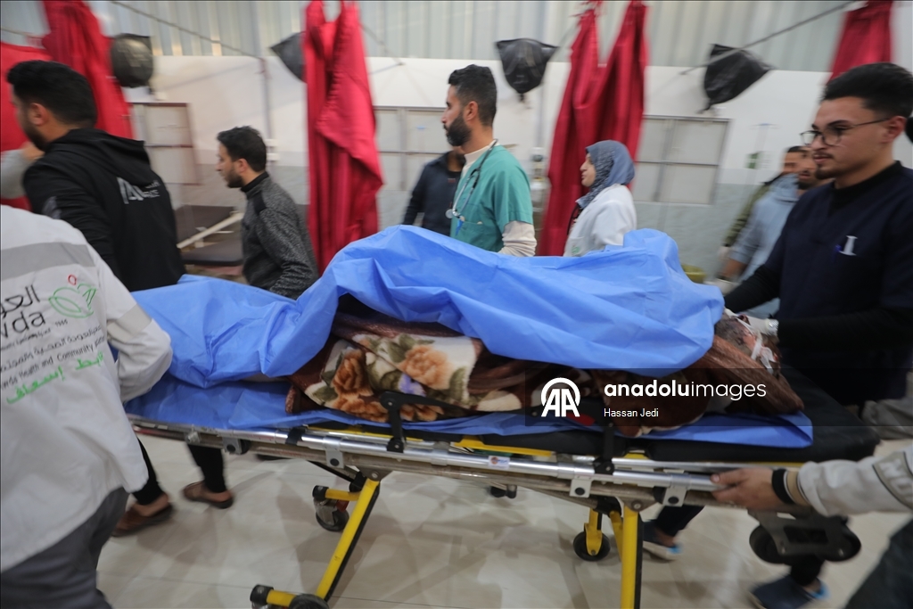 Израиль продолжает атаковать Газу