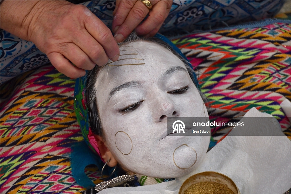 Traditional Bridal Makeup Ritual in Prizren
