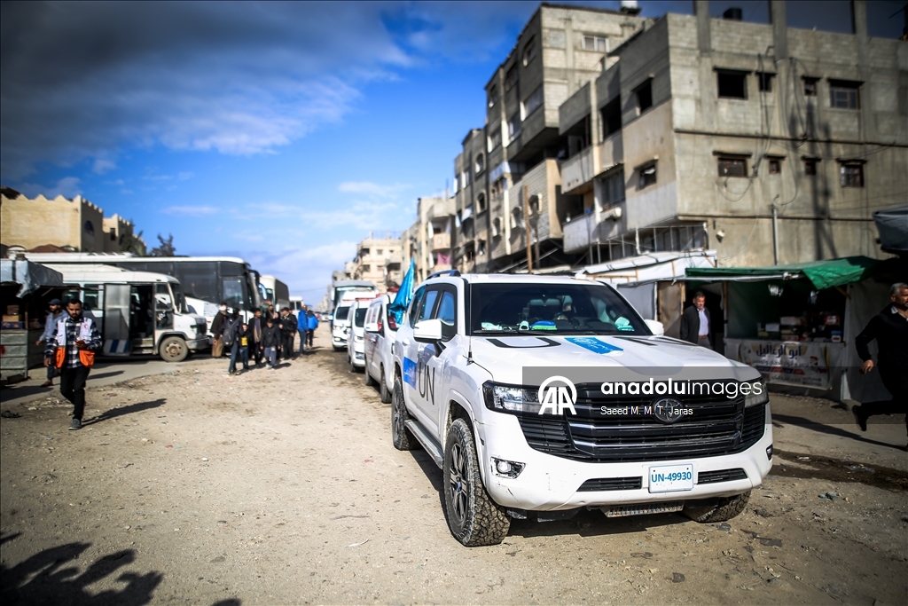Tedavi için Mısır'a sevk edilecek Filistinli hastaların geçişleri devam ediyor