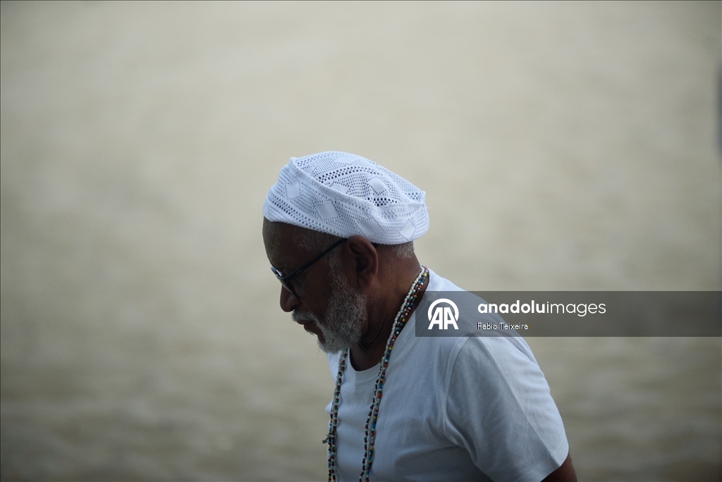 В Бразилии прошел традиционный фестиваль в знак почитания богини моря Леманжи