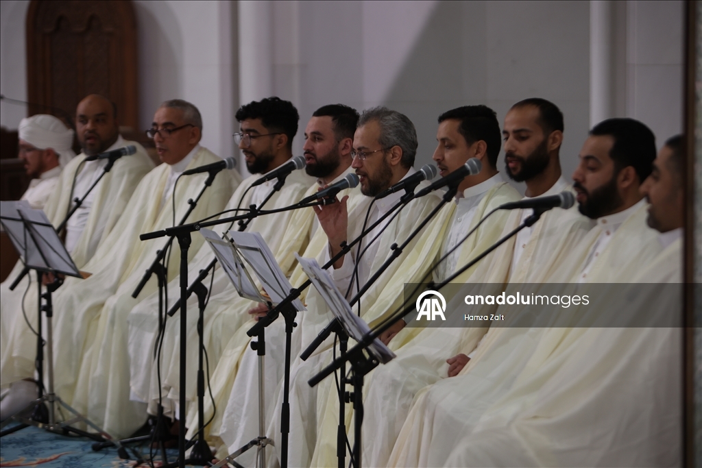 В Алжире отмечают Берат Кандили