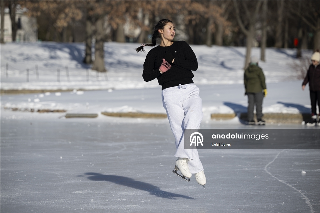Аномальные морозы в Вашингтоне превратились в развлечение