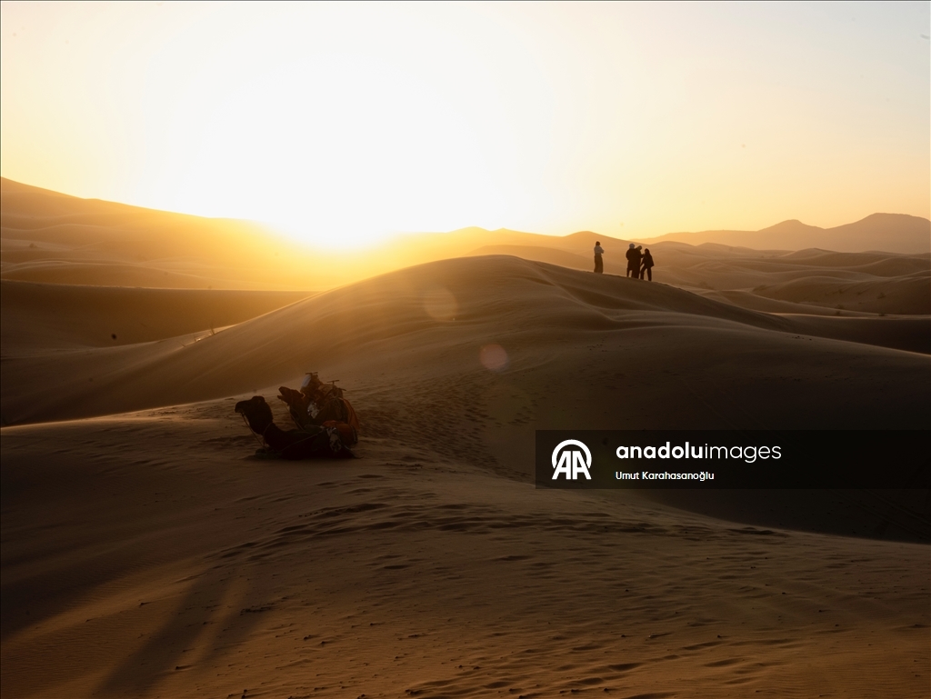 Fas’ta Erg Chebbi'de yaşam gün doğumuyla başlıyor