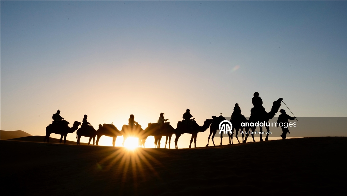 Fas’ta Erg Chebbi'de yaşam gün doğumuyla başlıyor