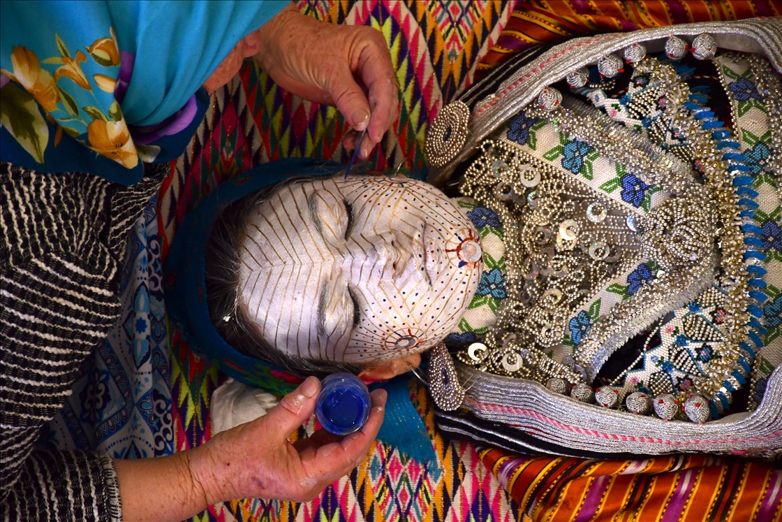 Bošnjačka sela na Kosovu čuvaju višestoljetnu tradiciju "šminkanja mladenke"