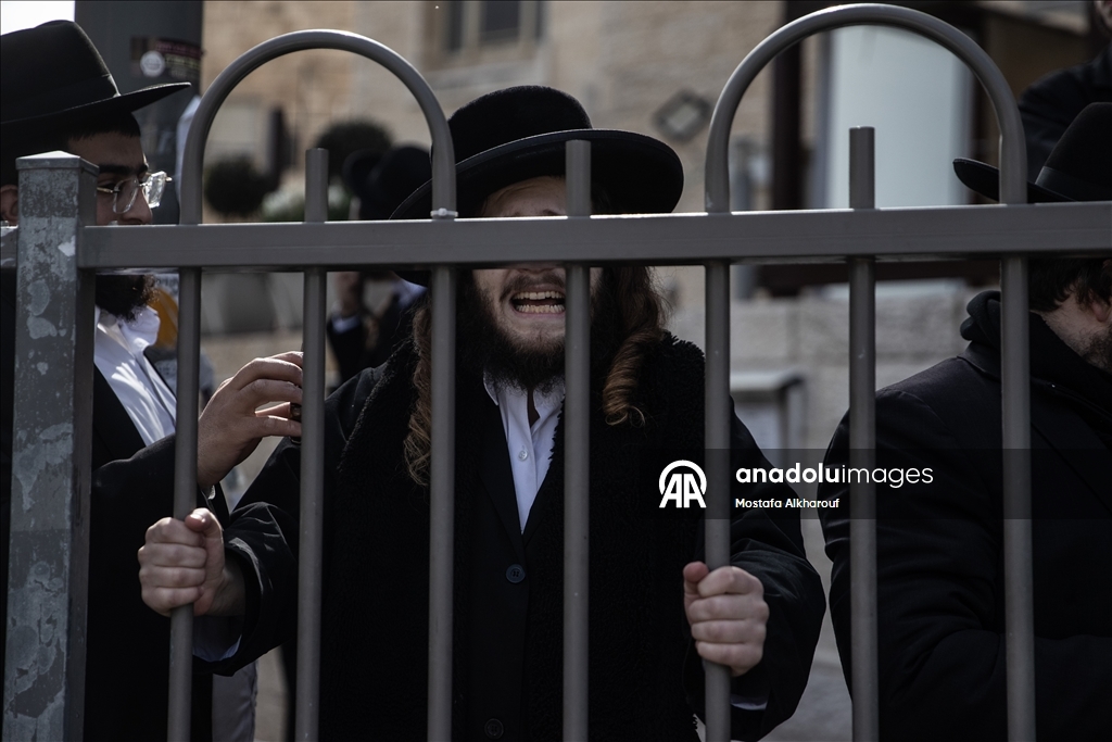 إسرائيل.. عشرات "الحريديم" يتظاهرون في تل أبيب رفضا للتجنيد