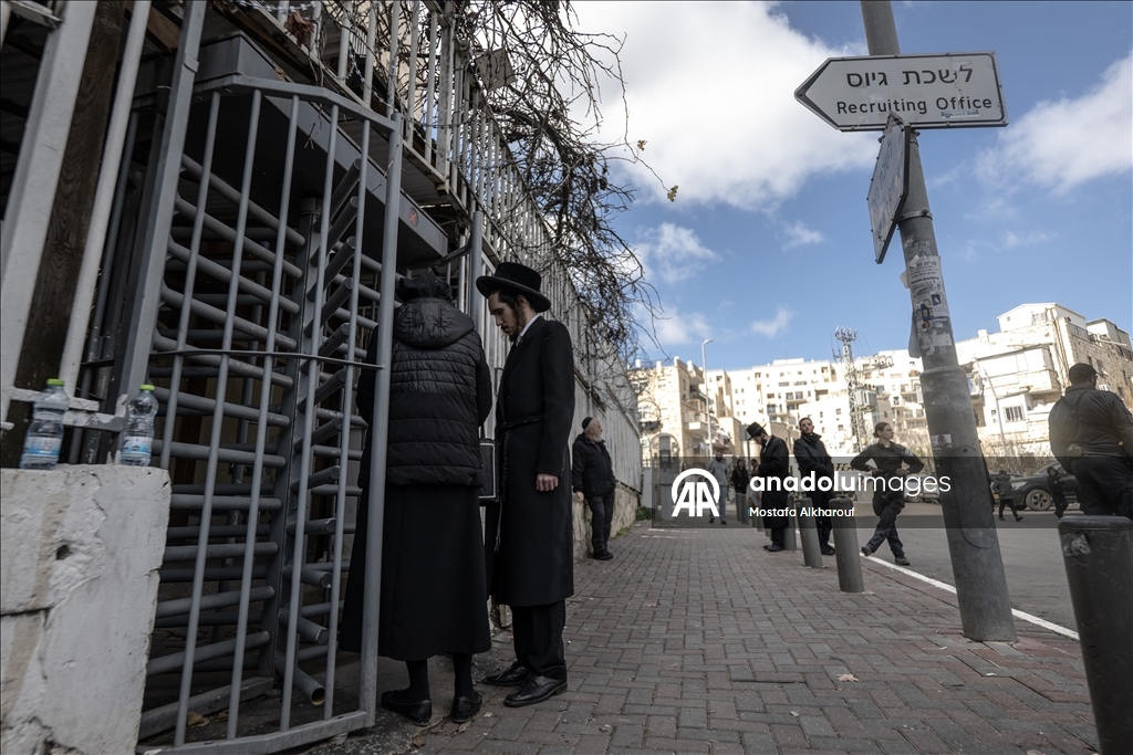 إسرائيل.. عشرات "الحريديم" يتظاهرون في تل أبيب رفضا للتجنيد
