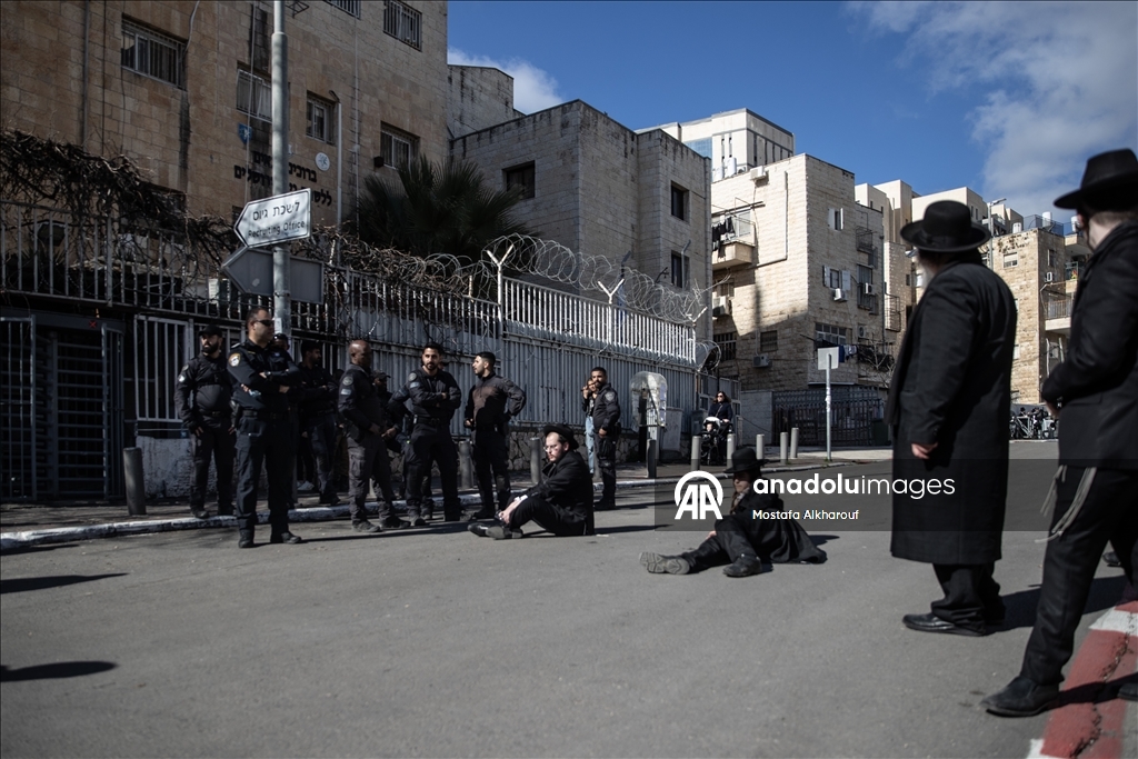 إسرائيل.. عشرات "الحريديم" يتظاهرون في تل أبيب رفضا للتجنيد