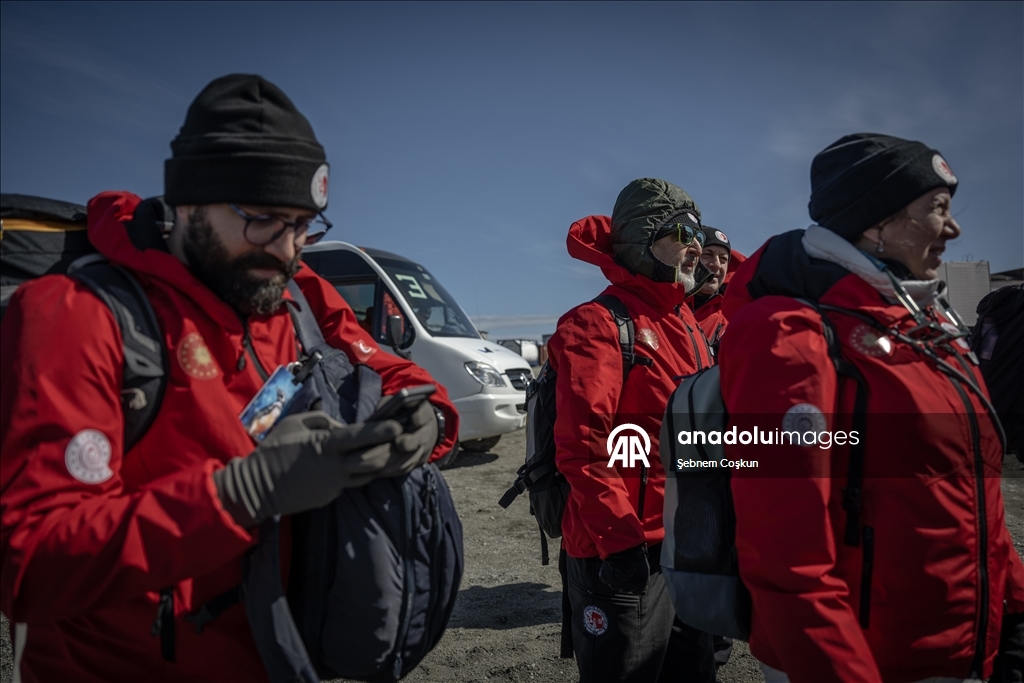 Турецкая научная экспедиция начала работу в Антарктике