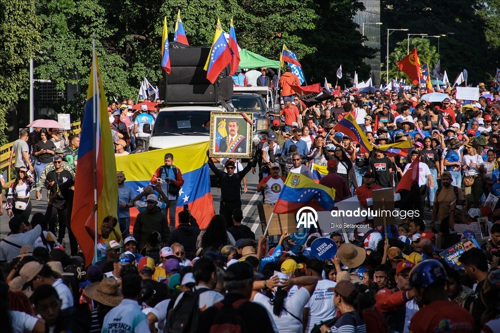Venezuela halkı, Devlet Başkanı Maduro'nun serbest bırakılmasını talep ediyor