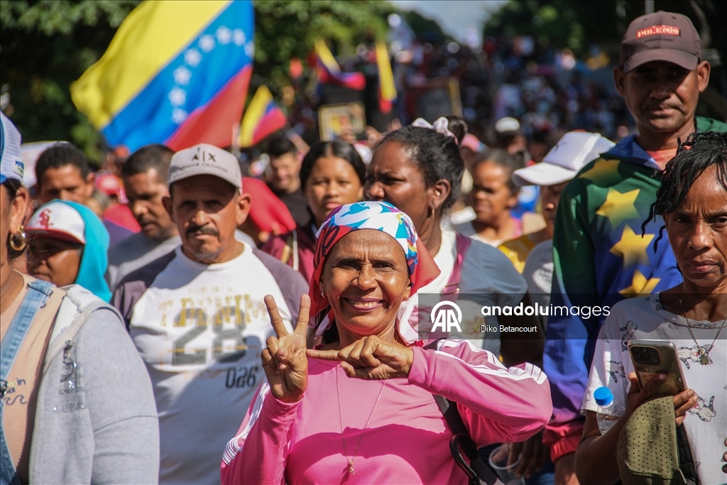 Venezuela halkı, Devlet Başkanı Maduro'nun serbest bırakılmasını talep ediyor