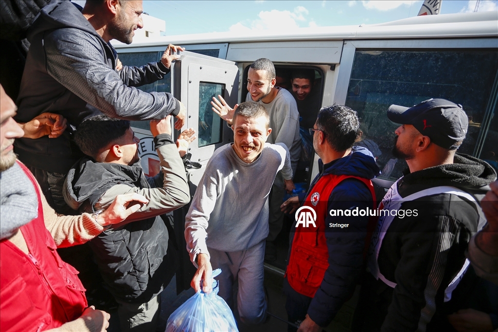 إسرائيل تفرج عن 9 أسرى فلسطينيين من غزة