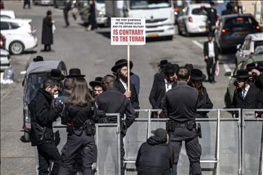 إسرائيل.. عشرات "الحريديم" يتظاهرون في تل أبيب رفضا للتجنيد