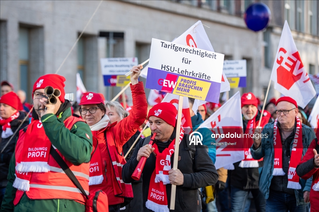 Немецкие госслужащие требуют повышения зарплат