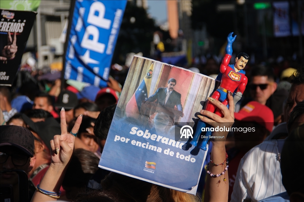 Венесуэльцы требуют освободить Мадуро