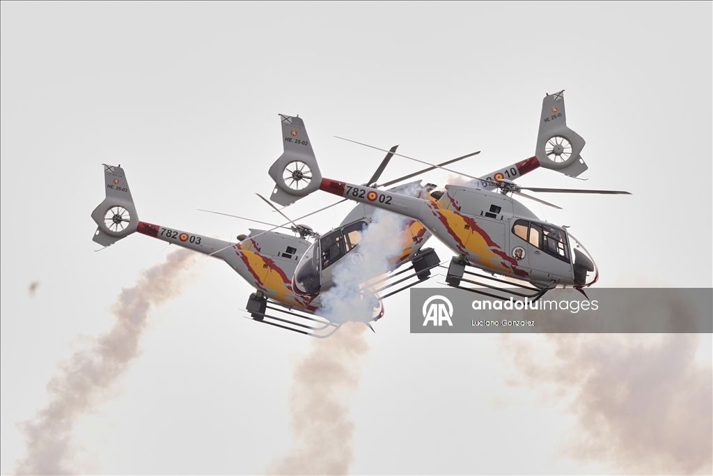 Пилотажная группа ВВС Испании выступила в Буэнос-Айресе