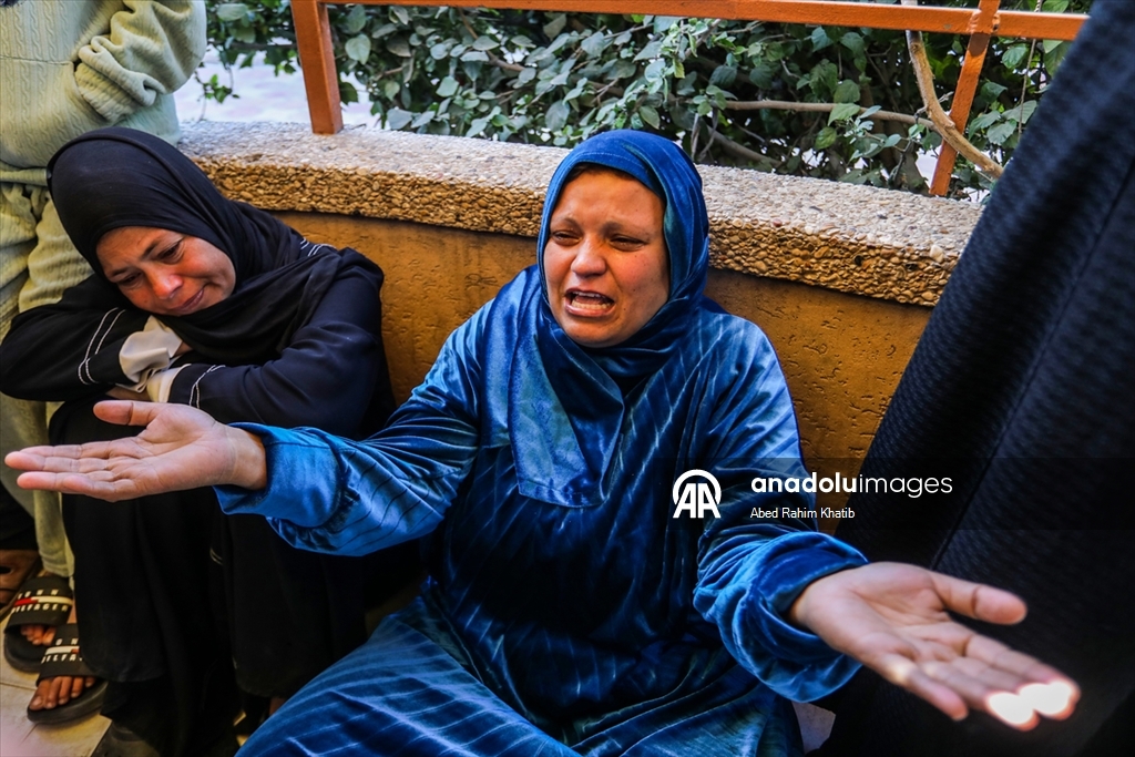 İsrail ordusu, Gazze Şeridi'ne saldırılarını sürdürüyor