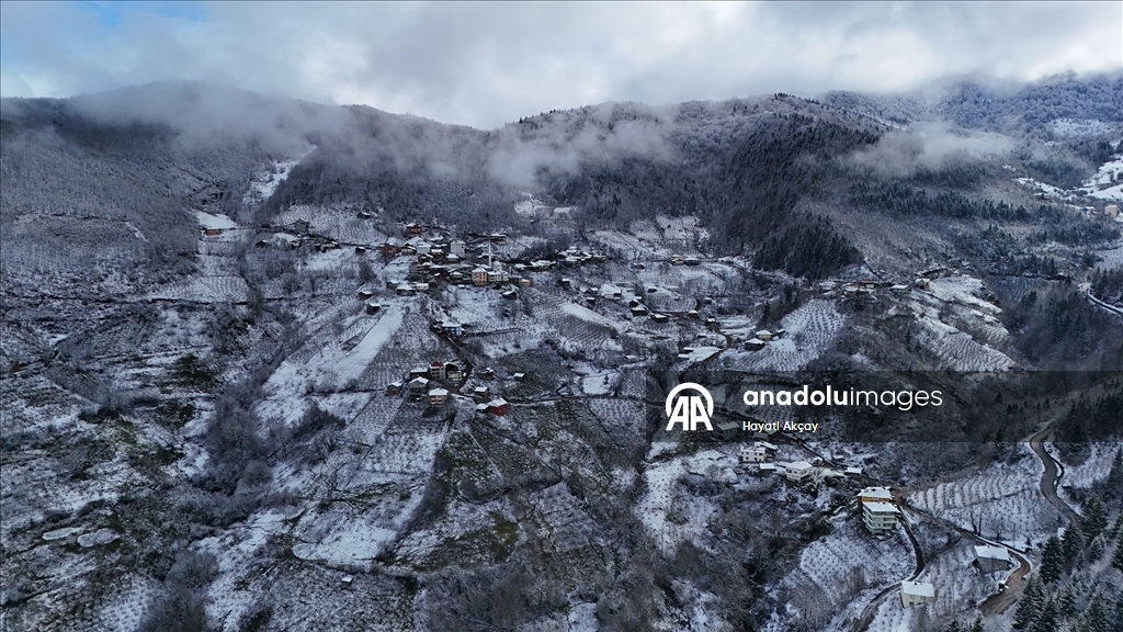 Keyfalan Yaylası karla kaplandı