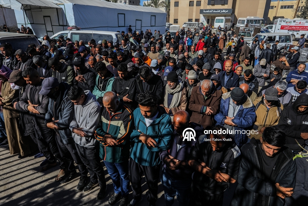 İsrail ordusu, Gazze Şeridi'ne saldırılarını sürdürüyor