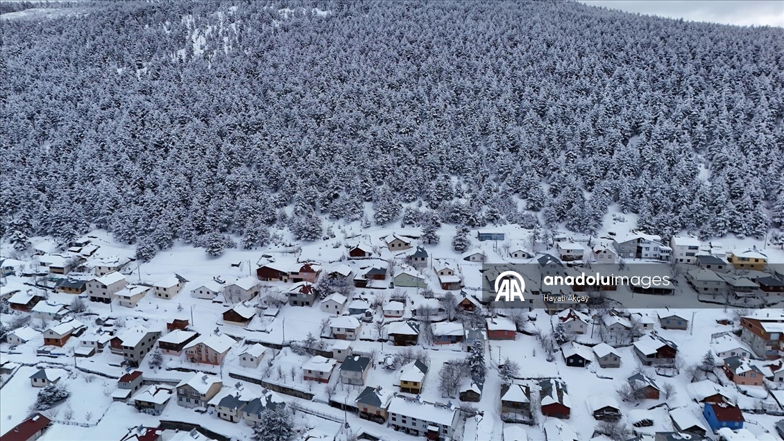 Keyfalan Yaylası karla kaplandı