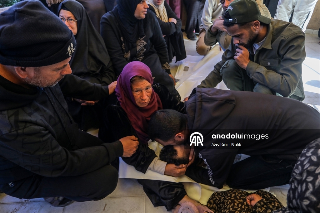 İsrail ordusu, Gazze Şeridi'ne saldırılarını sürdürüyor