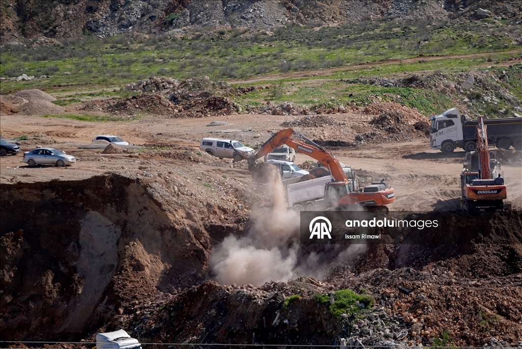 محافظة القدس: إسرائيل تشق شارعا استيطانيا شمال المدينة المحتلة