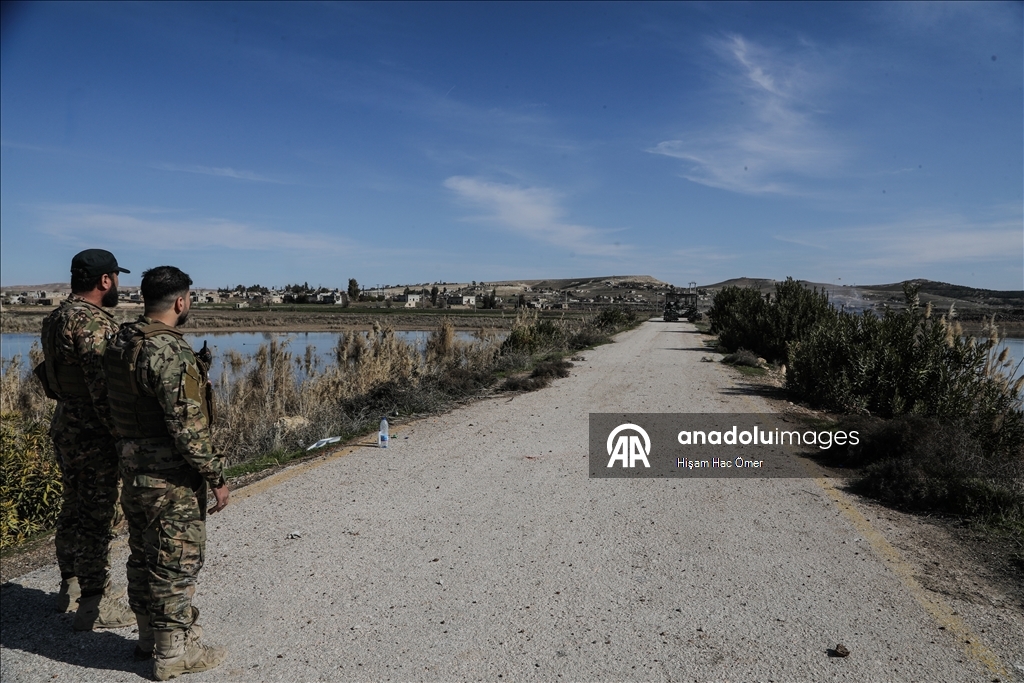 سوريا.. الأناضول ترصد نزع ألغام بالموقع السابق لضريح "سليمان شاه"