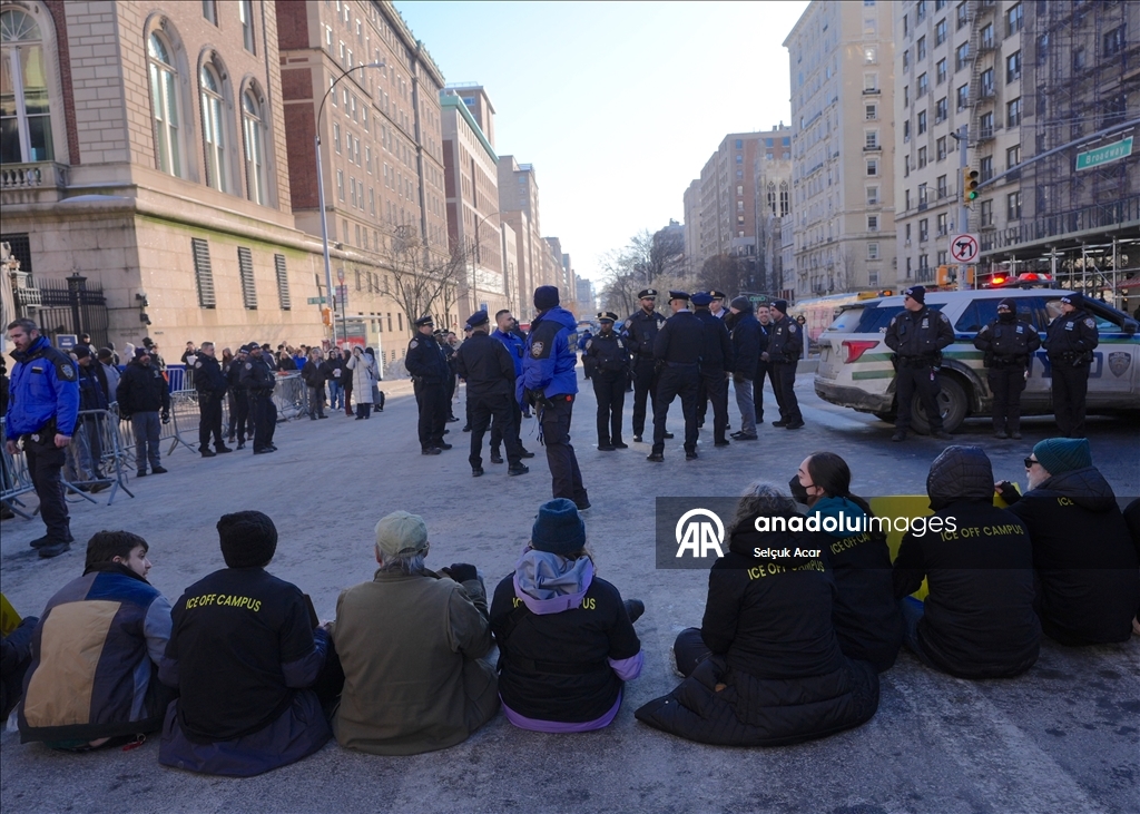 ICE расширяет сеть иммиграционных центров в США, вызывая протесты по стране