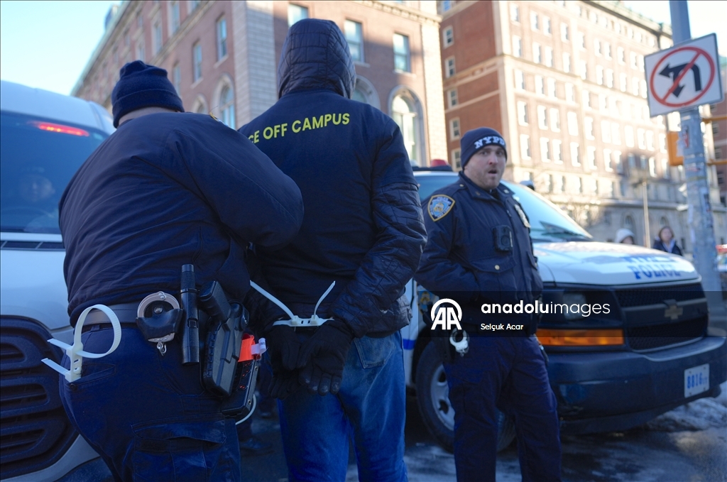 ICE расширяет сеть иммиграционных центров в США, вызывая протесты по стране