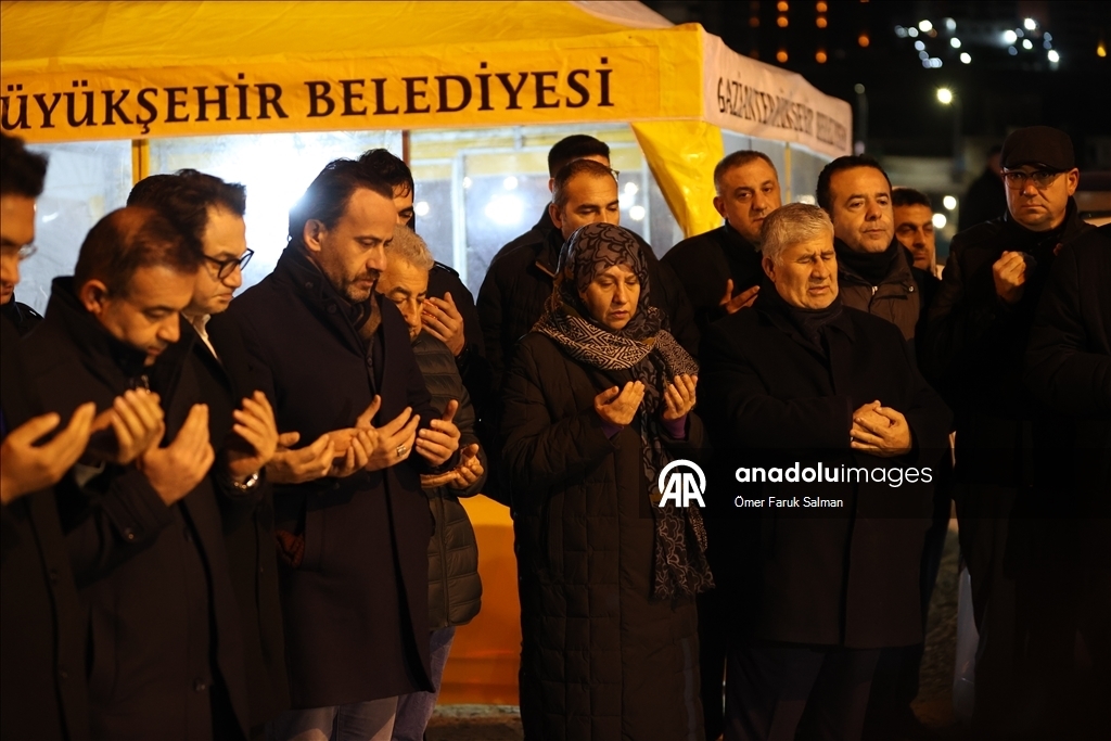 В Турции почтили память жертв разрушительных землетрясений 6 февраля 2023 года 9