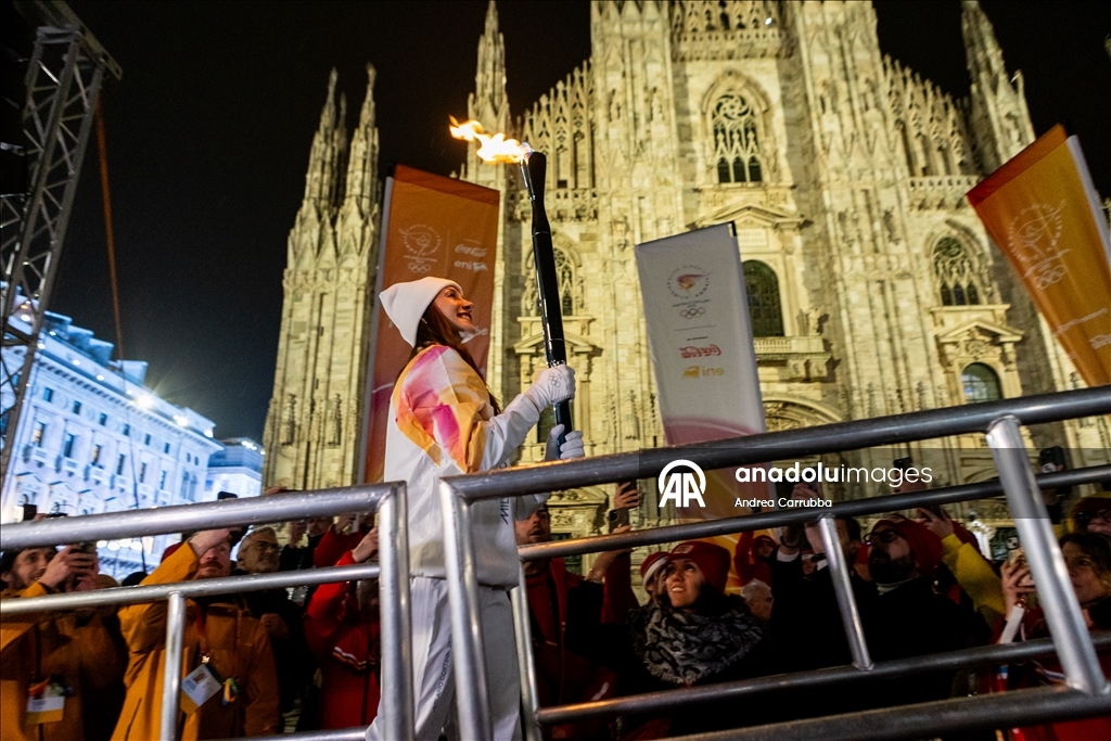 Олимпийский огонь зажжен в Милане перед Играми 2026 года