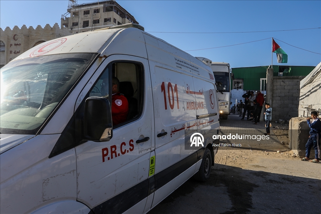 Раненые палестинцы эвакуированы в Египет через Рафах на фоне ограниченного открытия границы