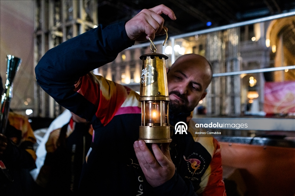 Олимпийский огонь зажжен в Милане перед Играми 2026 года