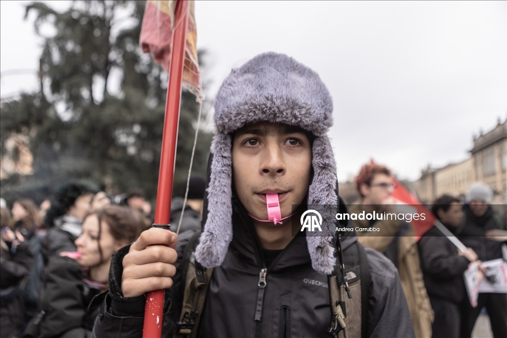 Протесты против ICE прошли в Италии накануне старта Олимпиады в Милане и Кортине 1