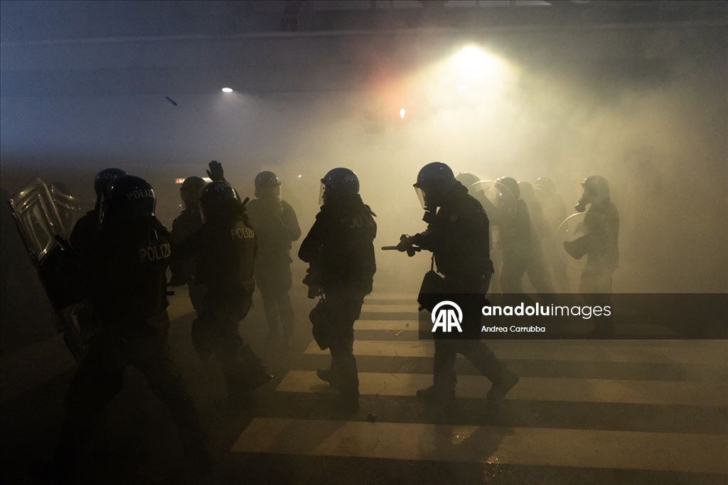 Milano'da Kış Olimpiyatları karşıtı gösteri düzenlendi