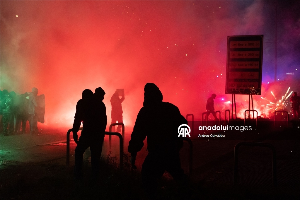 Milano’da Kış Olimpiyatları karşıtı gösteri düzenlendi